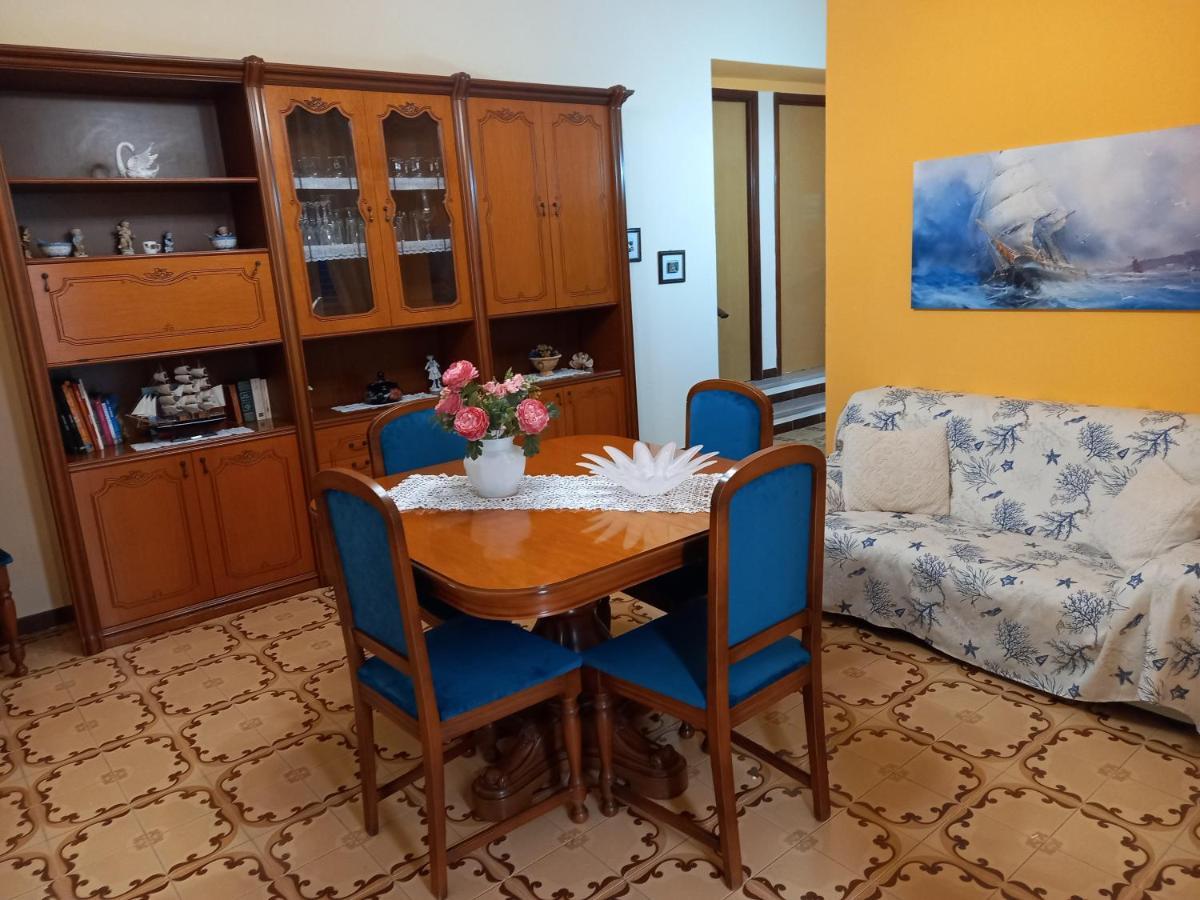 Casa Blu Oltremare Villa SantʼAntìoco Exteriör bild